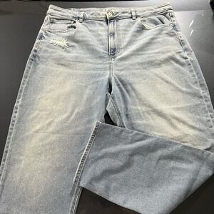 American Eagle Outfitters Women's size 18 Light Wash Mom Jeans stretch